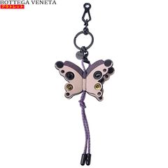 未使用 BOTTEGA VENETA バタフライ ピンク バッグチャーム - メルカリ