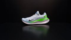 NIKE REACTX INFINITY RUN 4 DR2665 402（リアクト X インフィニティ ラン 4）