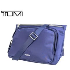 ☆★オープニング価格★☆　未使用品【極美品】TUMI トゥミ　ボヤジュール サイアム　196315ULM　ウルトラマリン　ショルダーバッグ　ボディバッグ　メンズ　レディース　斜め掛け　肩掛け　ミッドナイトブルー