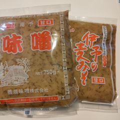 愛媛   伊予の麦みそ ＆ 南予の麦みそ   食べ比べ🌾  塩分控えめの優しい甘口　 セット