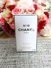 未開封品　CHANEL シャネル No19 パルファム 香水　7.5ml