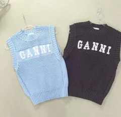 2025年最新】Ganni ベストの人気アイテム - メルカリ
