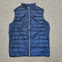 2025年最新】アディダス ダウンベストの人気アイテム - メルカリ