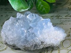 天使の石໒꒱✨　セレスタイト　天青石　クラスター　原石　ラフストーン