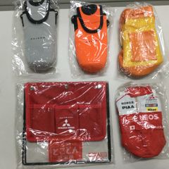 三菱モータース マルチラック+ペットボトルスーツ、ポーチ3点 計5点セット