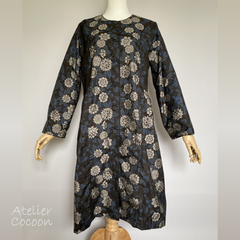 着物リメイク 大島紬 菊唐草文様 前開き ワンピース スプリングコート ジャケット | Kimono Remake Oshima Tsumugi one-piece spring coat jacket #2504-024