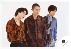 【中古】生写真(ジャニーズ) Snow Man/佐久間大介・岩本照・阿部亮平/横型・上半身/「滝沢歌舞伎ZERO 2021」グッズオフショット/公式生写真