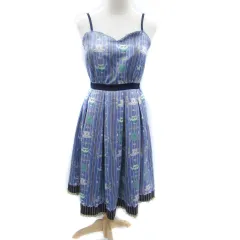 アクシーズファム axes femme キャミソールワンピース Vネック ミモレ丈 総柄 ストライプ柄 M マルチカラー 青 ブルー /HO45