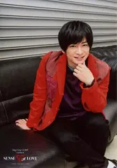 【中古】生写真(ジャニーズ) Hey! Say! JUMP/知念侑李/膝上・座り・衣装赤・左手顎/「Hey! Say! JUMP LIVE TOUR SENSE or LOVE」オリジナルフォトセット