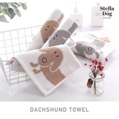 【閉店セール全品半額】ダックスフンド柄タオル　ミニチュアダックスフンド　ハンドタオル