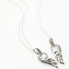 2つを合わせるとハート型になるペアネックレス シルバー925製 羽根 アラベスク 葉 唐草 レディース メンズ おそろい 記念日 ギフト用にも メール便送料無料 フェザー プレゼント 秋冬 大人気