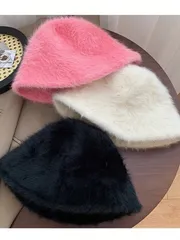 ファーバケットハット　シャギー　モヘヤ風　ブラック　ホワイト　帽子　秋冬