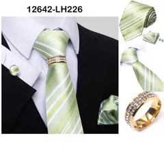 発表会 緑色と白のストライプ ネクタイ　リング　ネクタイ　ポケットチーフ　カフスボタン　4点　セット　結婚式　イベント　パーティー　卒業式　入学式　入社式　父の日　七五三祝い　ビジネス　スーツ　格安　ライトグリーン色　ホワイト色　イエロー色　黄色