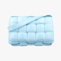 ボッテガヴェネタBottega Venetaパデッド カセットブルーラムスキン591970B08309797X