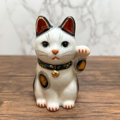 招き猫（瀬戸焼、薬師窯）