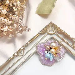 2024年最新】ハンドメイド 刺繍 ブローチの人気アイテム - メルカリ