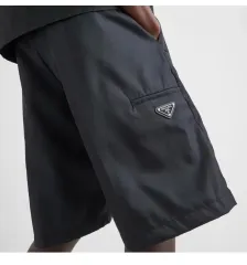 2025年最新】PRADA メンズ ショートパンツ・ハーフパンツの人気