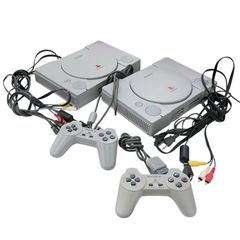 186000 現状品 sonny ソニー ゲーム機まとめ売り PlayStation１ SCPH-5500 SCPH-1000  本体 2点 まとめ売り 付属品あり コントローラー付き