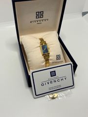 GIVENCHY ジバンシー クオーツ スクエア ゴールドカラー レディース 腕時計 2Pラインストーン 非稼働