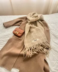 JACQUEMUS ロングマフラー クリーム ブラウン JACQUEMUS ロングマフラー クリーム ブラウン JACQUEMUS ロング