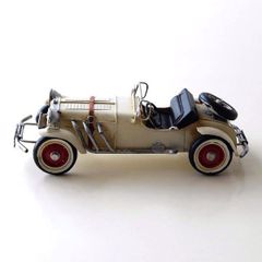 STUTZ ビンテージカー型ボトル - メルカリ