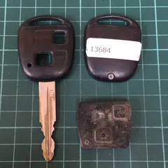 ダイハツ 純正キーレス裏黒２ボタン ムーブ等