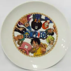 【中古】皿・茶碗(キャラクター) 麦わらの一味 陶器絵皿 「サントリー×ワンピースドリンクフェア」 ノベルティグッズ