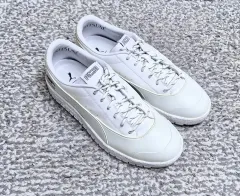 【値下げ】希少　PUMA✖️メゾンキツネ　刺繍レザースニーカー23cm 2025年最新】maison kitsune pumaの人気アイテム - メルカリ