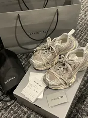 2024年最新】3xl balenciaga 42の人気アイテム - メルカリ