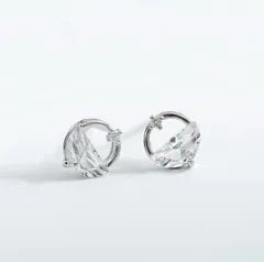 P24【ギフト箱無料】人気デザイン クリスタルピアス Silver925