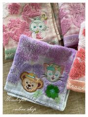 【即納在庫】ディズニーー公式グッズ Wonderful Life shop 海外限定 上海ディズニーランドぬいぐるみ　シェリーメイ ダッフィー＆フレンズ 刺繍ハンドタオル 二枚セット
