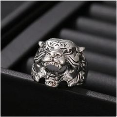 【様々なシーンで活躍/プレゼントにも】リング シルバーカラータイガー 虎 トラ【定価2,280】#C371-1