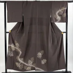 付下げ 身丈152.5cm 裄丈64.5cm M 袷 若松 霞 金銀彩 ぼかし 焦茶色 正絹 名品 【中古】