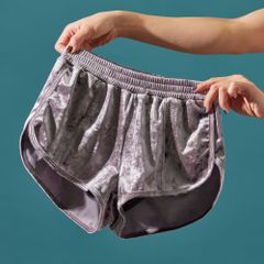 Velvet Training Pants（ベルベットトレーニングパンツ）｜MENUET polewear（メヌエット）Metal grey（メタルグレー／シルバー／銀）　インナー付き　ポールダンスウェア　かわいい　おしゃれ　レッスン着　ショートパンツ