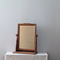 【送料無料】　鏡　卓上ミラー　置き鏡　天然木　チーク無垢材　ディスプレイ　撮影小物　小道具　時代物　年代物　アンティーク　古道具