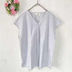 49-47 ー大特価ー 美品★ 【イネド】 INED レディース トップス シャツ ブラウス (9号) 日本製 ストライプ グレー ホワイト フレンチスリーブ 半袖