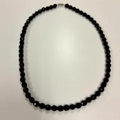 ネックレス　ビーズ　ブラック