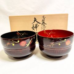 【２客】夫婦汁椀　梅の花　漆塗り　梅の花　漆塗り　木製