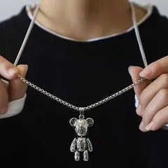 クマ モチーフ ネックレス メンズ レディース ユニセックス シルバー 韓国風 ストリート モード系 カジュアル アニマル デザイン ペンダント アクセサリー おしゃれ 可愛い 重ね付け 原宿系 人気 プレゼント デート 普段使い