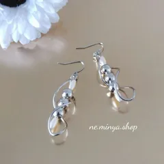 ♡ハンドメイド アクセサリー ツイストフープ 3連 メタル パール シルバー ピアス♡069