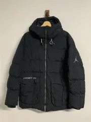 新品未使用タグ付き⭐︎AIR JORDAN ダウンジャケット 刺繍ロゴ ブラックM JORDAN BRAND｜ジョーダンブランドのジャケット/アウター通販 - ZOZOTOWN
