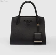 2025年最新】prada サフィアーノ バッグの人気アイテム - メルカリ