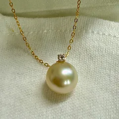 高品質　白蝶真珠　南洋金珠 k18 au750 浅いゴールド