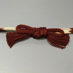 （27）女性用　羽織紐　無双　正絹　／全長１６cmです。長さに問題がなければ男性もお使い頂けます。