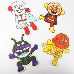 ⑮　アイロンワッペン　ワッペン 大 アンパンマン 4点セット  アイロン　バイキンマン　食パンマン　カレーパンマン