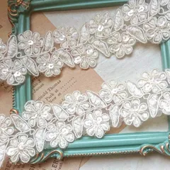 コード刺繍 スパンコール オフホワイト お花モチーフレース アンティークのサムネイル