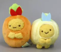 【中古】ぬいぐるみ えびふらいのしっぽ(にんじん)＆あじふらいのしっぽ(たまねぎ) てのりぬいぐるみセット すみっコぐらしコレクション ようこそ!たべもの王国テーマ 「すみっコぐらし」 すみっコぐらしshop限定
