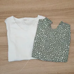 ◇ 《 classicalelf まとめ売り2点セット サイズM Vネック 無地 ティアドロップ ロングTシャツ ブラウス レディース 》 E  【1310050037444】