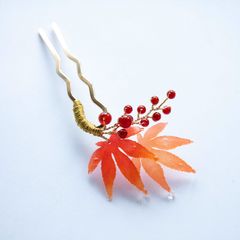 紅葉と赤い実のかんざし もみじ 簪 髪飾り ヘアアクセサリー U