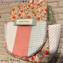 ベビーリュック苺&花柄系パッチワーク＊女の子のお祝いに♪一升餅用にも♪